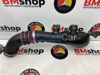 Патрубок воздухозаборника BMW 335i 2008 E90 N54B30A 13717590306 - купить Верхних Кузлах