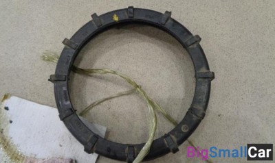 Гайка крепления топливного насоса от Volkswagen Jetta 4 1998-2005 - купить Верхних Кузлах