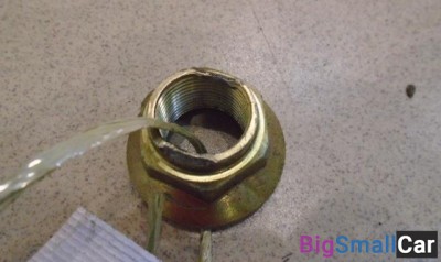 Гайка ступицы передней от Nissan Almera N16 2000-2006 - купить Верхних Кузлах