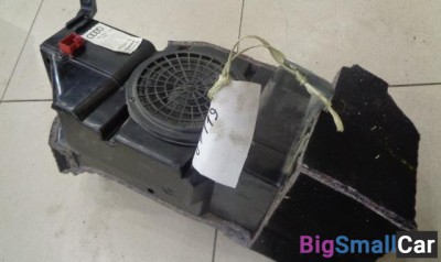 Сабвуфер от Audi A6 Allroad quattro C5 2000-2005 - купить Верхних Кузлах