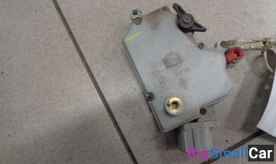 Активатор замка двери задней левой от Nissan Primera P11 1995-2002 - купить Верхних Кузлах