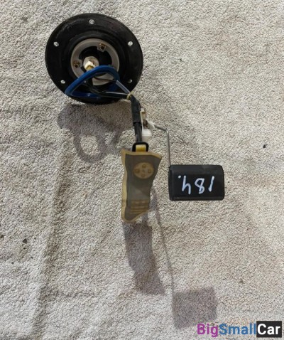 Насос топливный Toyota Corolla 150 - купить Верхних Кузлах