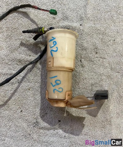 Насос топливный Nissan moko K6A - купить Верхних Кузлах