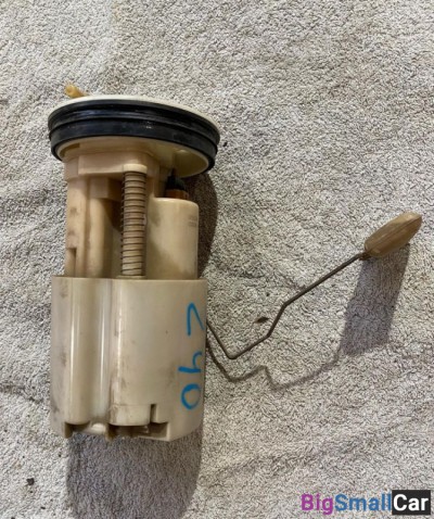 Насос топливный Nissan note - купить Верхних Кузлах