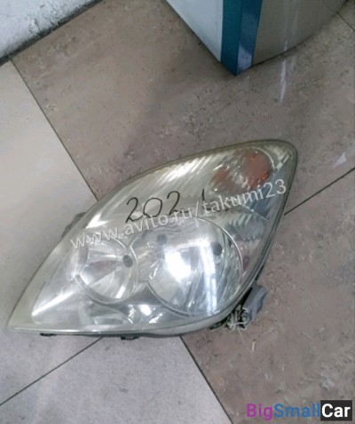 В наличии фара левая на Тойота Спасио - купить Верхних Кузлах