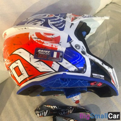 Шлем AIROH Aviator2.2 Six Days 2018 red/blue M AV22SD855 - купить Верхних Кузлах