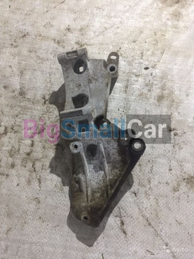 Кронштейн крепления генератора Renault рено меган - купить Верхних Кузлах