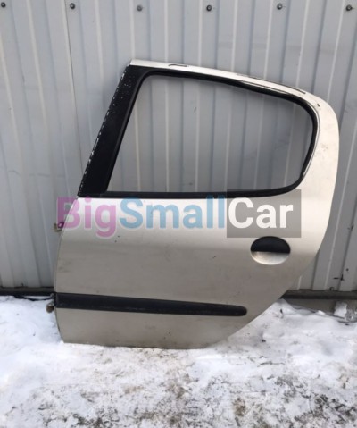 Задняя левая дверь Peugeot 206 1.4 - купить Верхних Кузлах