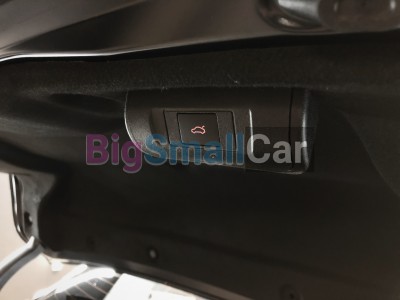 Автоматический доводчик багажника на Toyota Prius Plug-in Hybrid - купить Верхних Кузлах